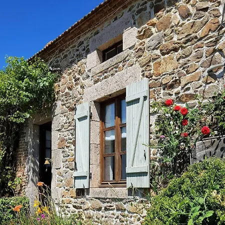 Tranquil Holiday Home In Moureuille With Infrared Sauna Moureuille