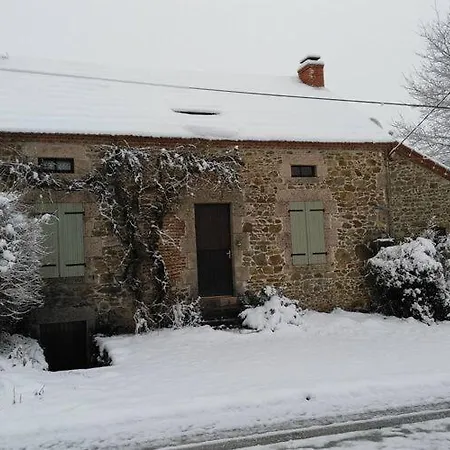 Tranquil Holiday Home In Moureuille With Infrared Sauna Moureuille